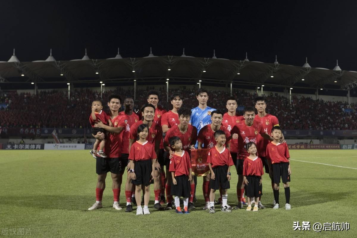 乐鱼体育App下载-中国青少年足球交流走出去，海外赛场展风采