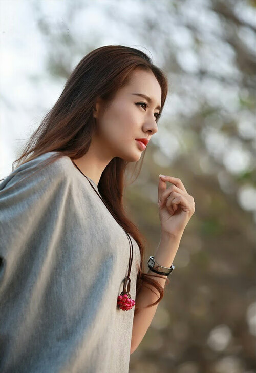 特色篮球运动在少数民族地区广泛流行，促进民族团结和体育融合