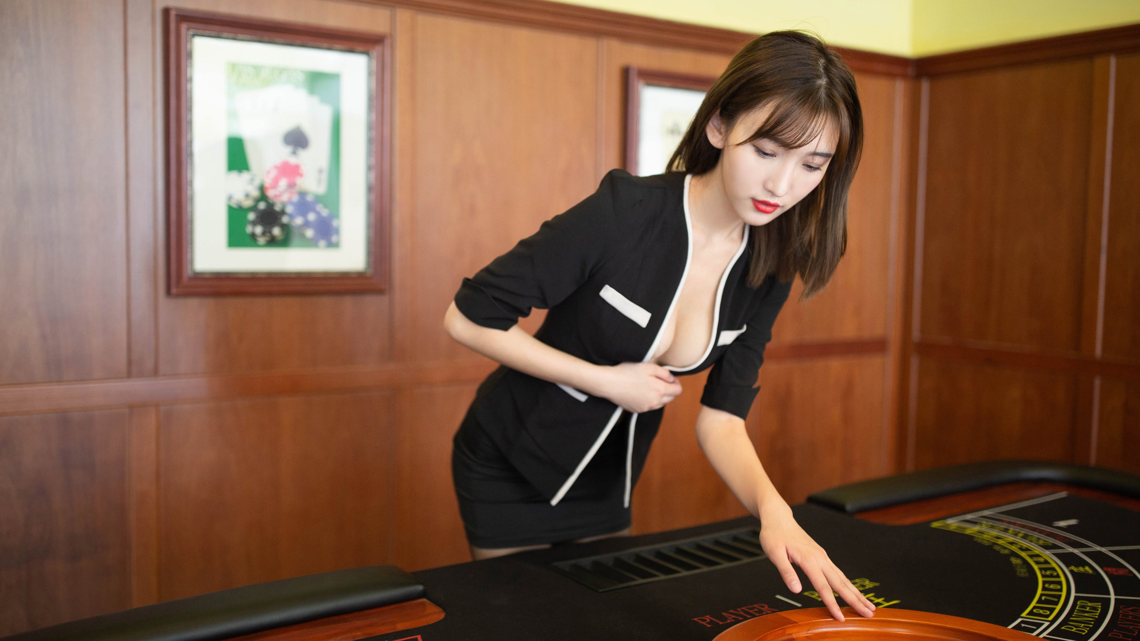 勇士击败快船库里三分准如雷，勇士打快船库里超远三分是哪一场