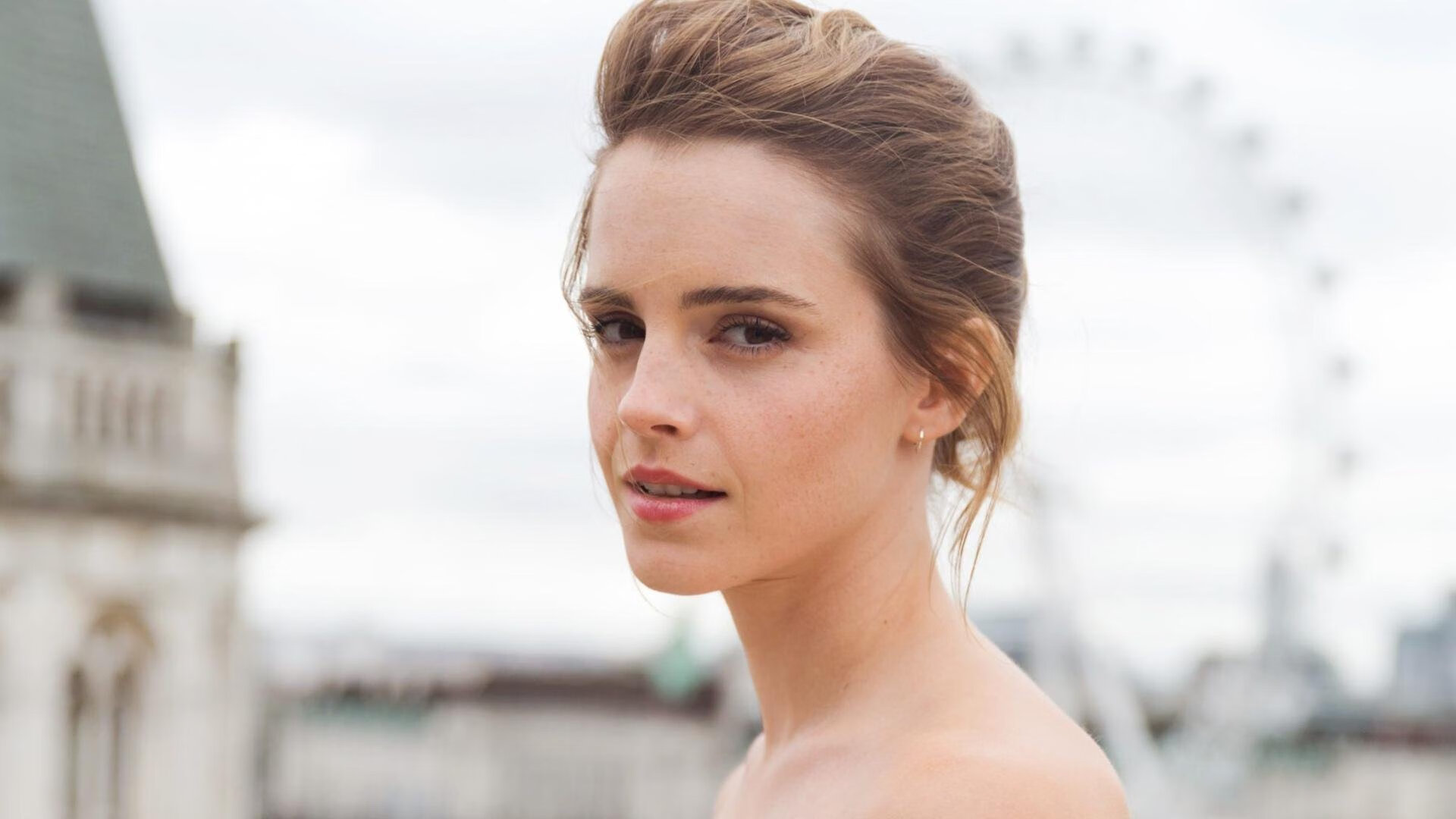 乐鱼app-速度与技术的碰撞，谁能率先击中对手？，速度和撞击力怎么换算