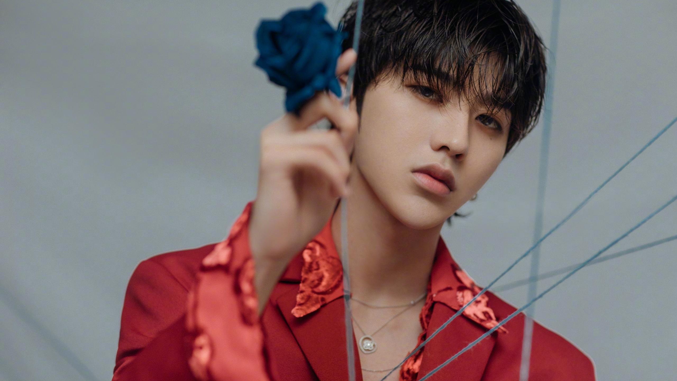 出发反应时间与蝶泳前段优势相关性高,蝶泳出发动作