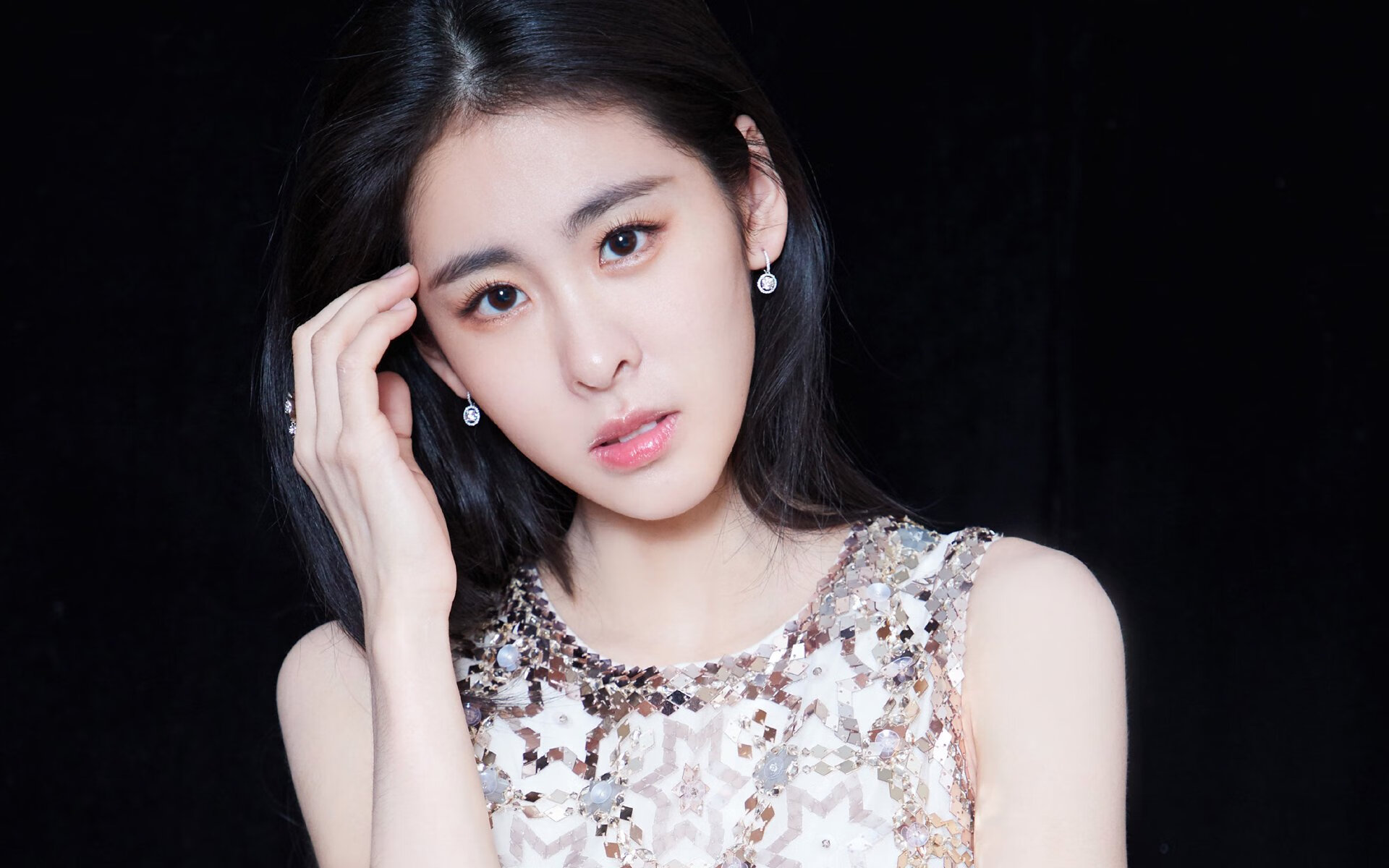 Leyu Sport下载-水球比赛中奥地利展现防守能力，奥地利输球能出线吗