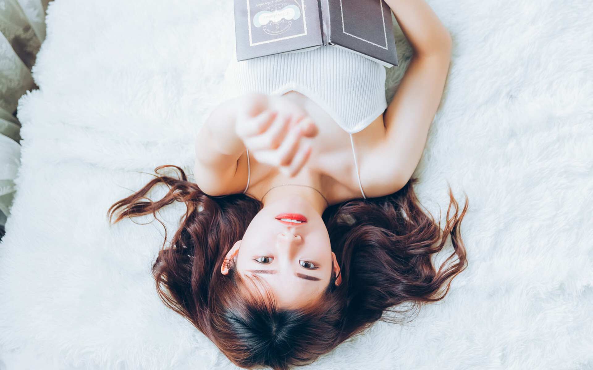 澳将奥卡拉汉游出压倒性胜利，奥卡拉汉州长