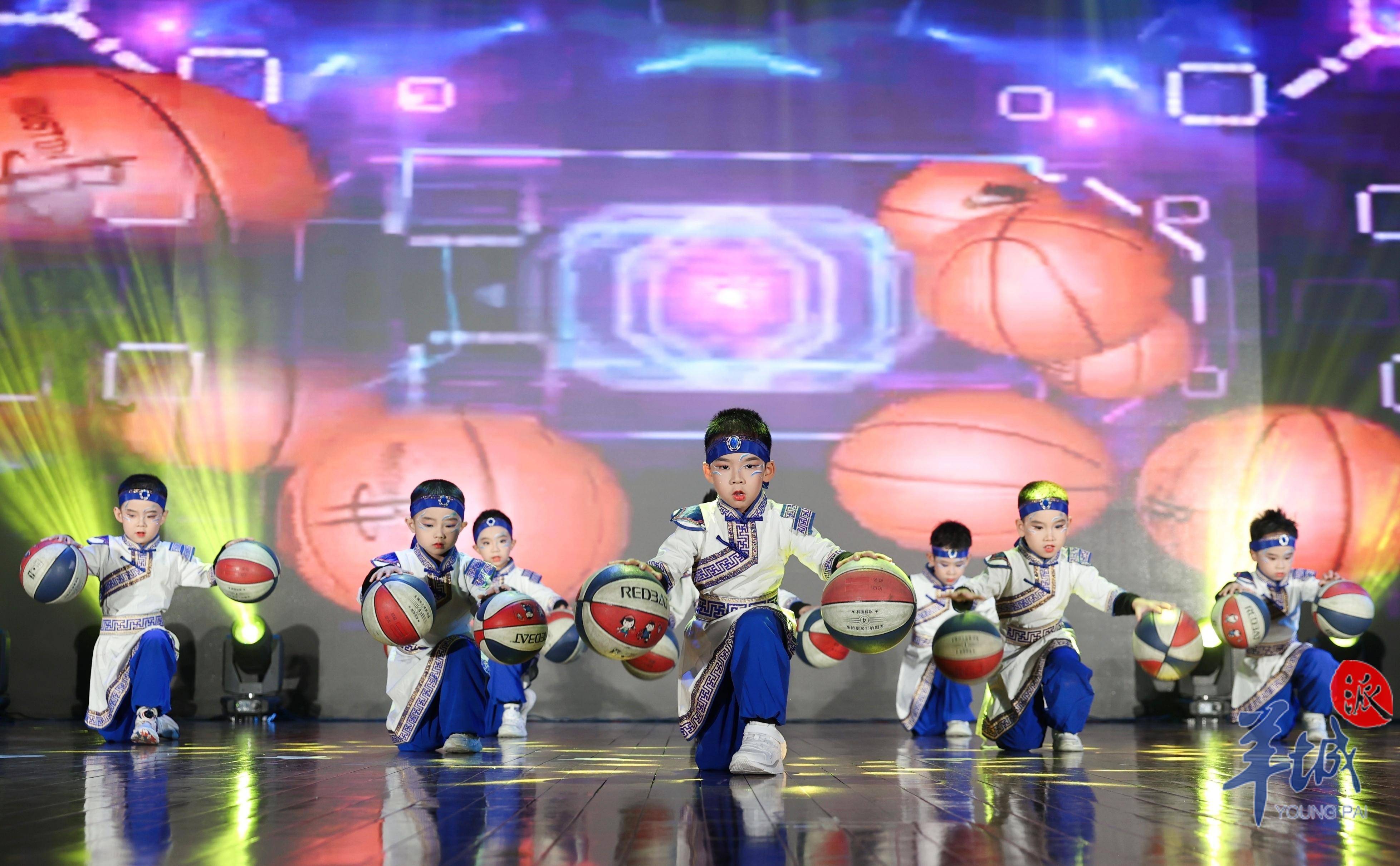 "各类体育项目的推展：激发青少年兴趣"