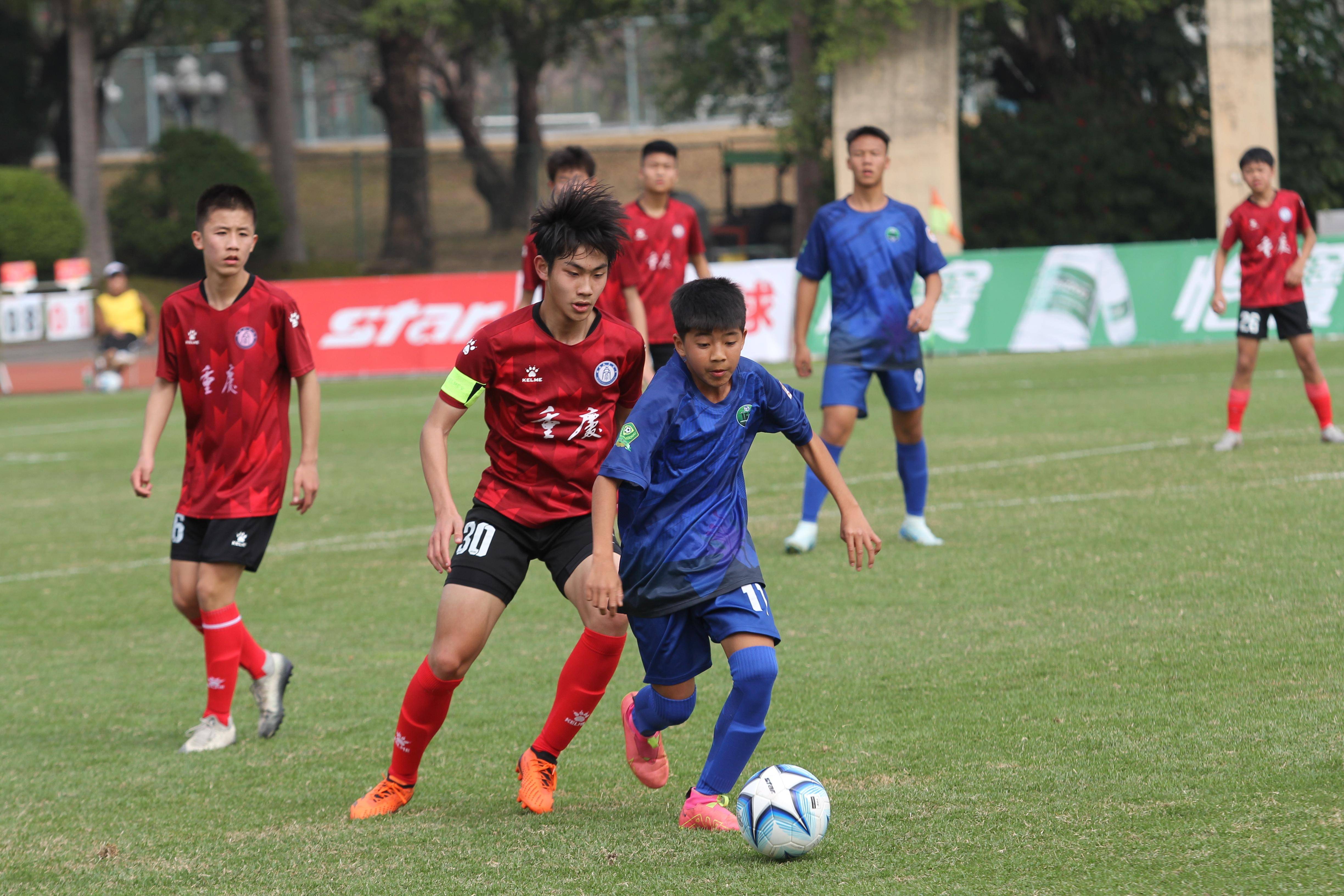 "青少年足球活动的成功举办：促进参与感"的简单介绍