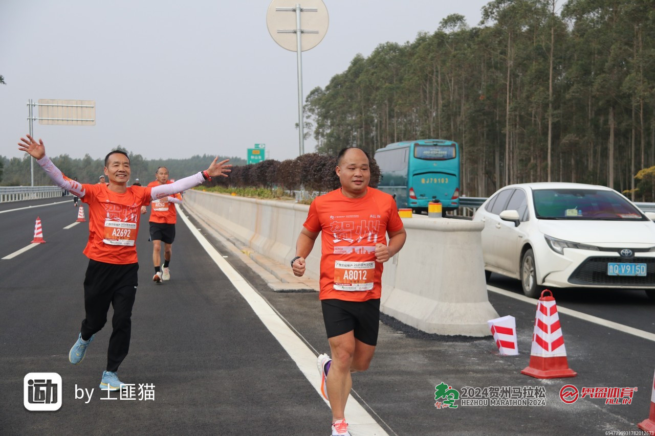 关于"运动员在公益活动中的表现：回馈社会的力量"的信息